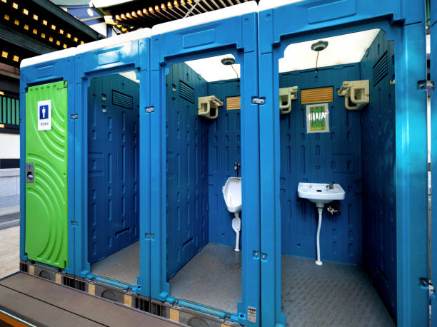 Best Porta potty delivery and setup  in French Island, WI